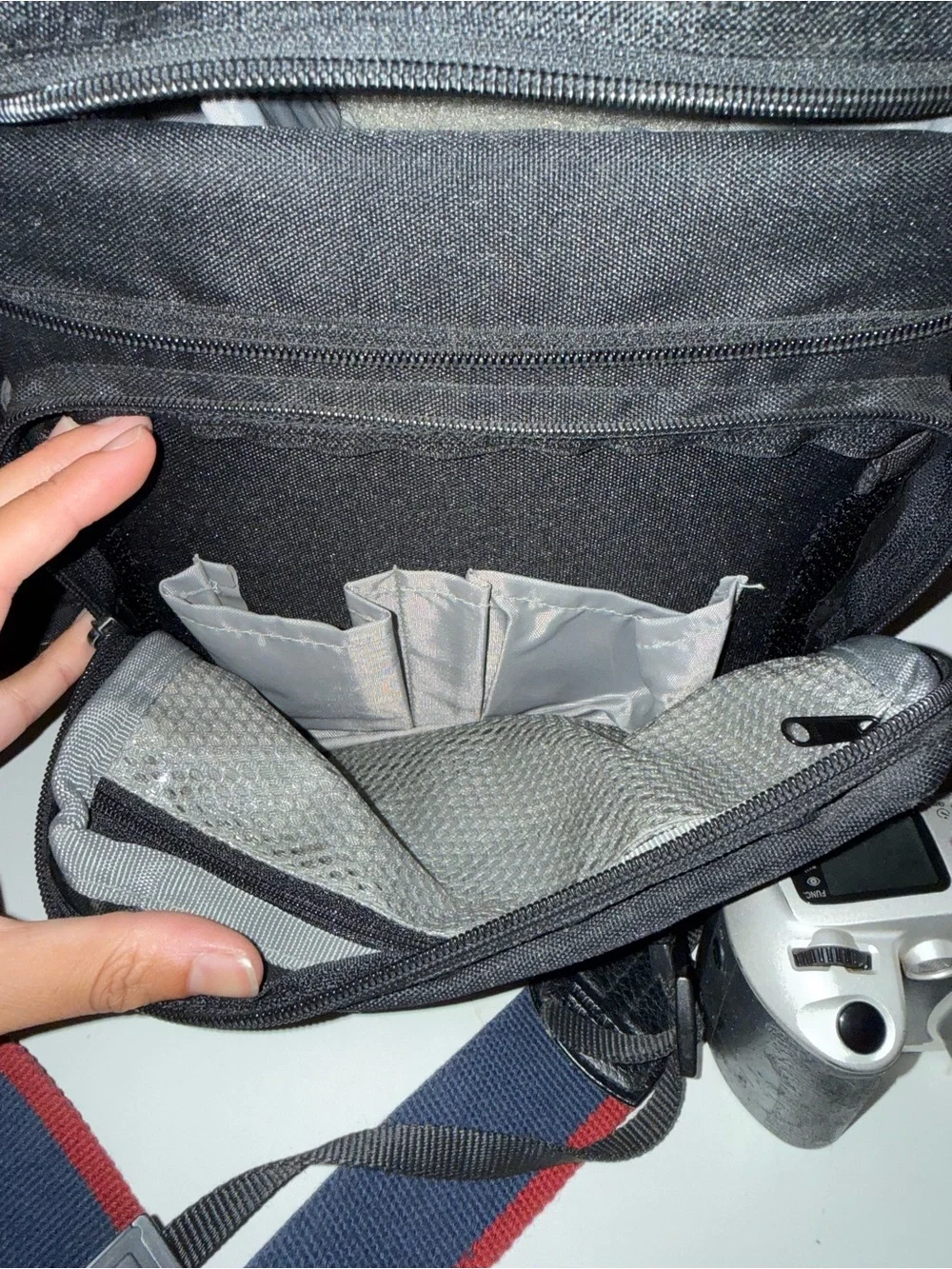 Canon EOS 500 DSLR with 28-80 Lens and bag